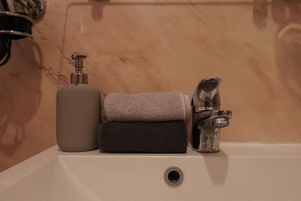 Apartament Termini Treasure - Elegant Retreat Rzym Zewnętrze zdjęcie